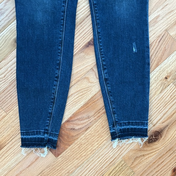 SPANX WOMENS SKINNY DISTRESSED JEGGING DENIM LEGGINGS SIZE SMALL SHAPEWEAR BLUE - Picture 4 of 7